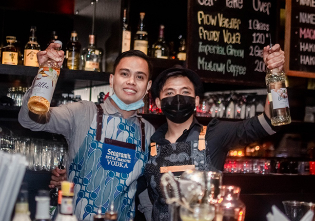 Flow Bar Takeover “cocktail education”